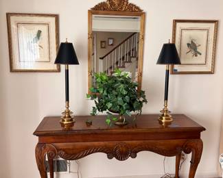 Console table, lamps, mirror, misc decor 