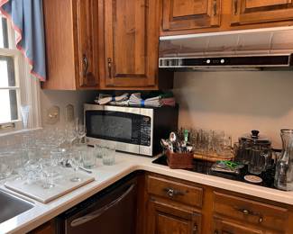 Glassware, misc kitchen, microwave 