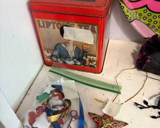 items located on shelves in Dining area - lots of smalls & collectibles