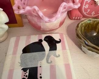 items located on shelves in Dining area - lots of smalls & collectibles