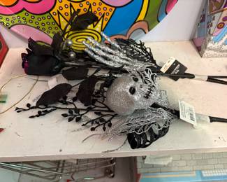 items located on shelves in Dining area - lots of smalls & collectibles