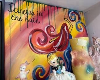 items located on shelves in Dining area - lots of smalls & collectibles