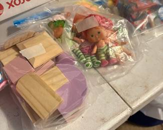 Room downstairs - Toys & miscellanesous