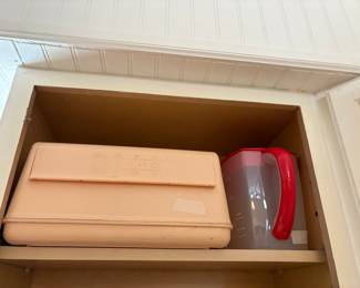 Kitchen - Bread Canister, Pitcher with lid
