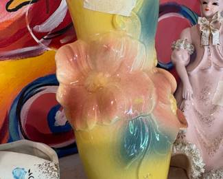 items located on shelves in Dining area - lots of smalls & collectibles