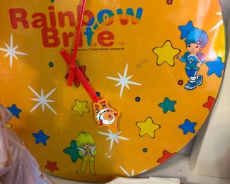 items located on shelves in Dining area - lots of smalls & collectibles