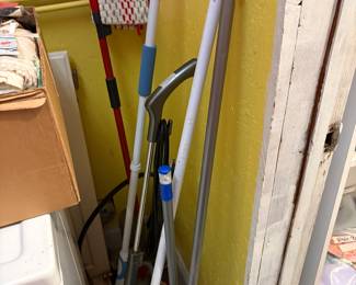 Laundry Room - Cleaning items