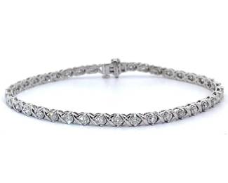 Lab-Grown Diamond XOXO Hugs & Kisses Link Tennis Bracelet in White Gold