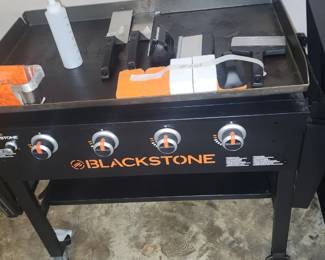 Blackstone Large Grill  Almost new it was used 2 times last year! 