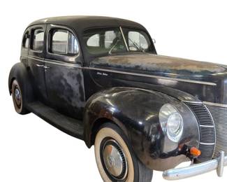 1940 Ford 4 Door Deluxe Sedan