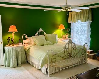 Beautiful bed white enamel Iron