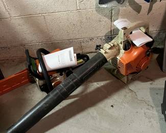 leaf blower