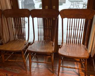 Vintage wooden back spindle chairs. Set of 6