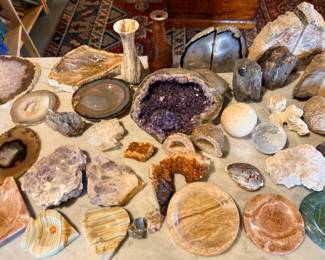 Minerals, crystals, and polished stone objects