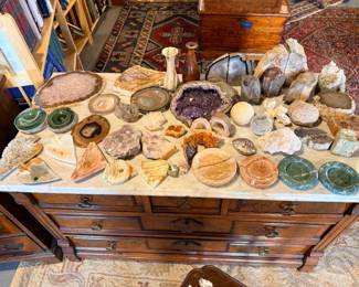 Minerals, crystals, and polished stone objects