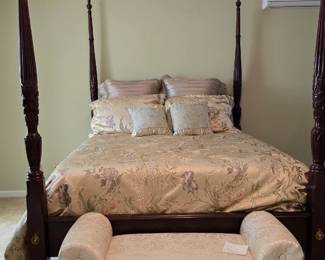 4Poster Mahogany Queen Sized Bed 