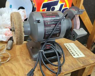 Bench grinder