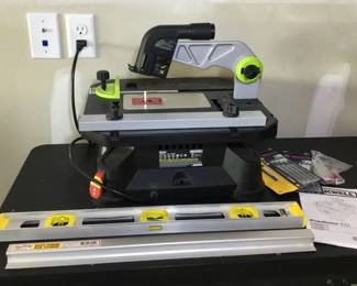 ROCKWELL Portable Table Saw