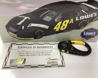 REVELL COLLECTION JEFF GORDON 1999 DUPONT AUTOMOTIVE FINISHES AND 2003 JIMMY JOHNSON TEST CAR