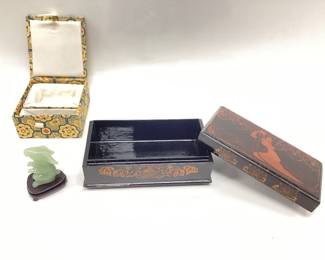  VTG. LACQUER JEWELRY BOX AND CARVED JADE RABBIT IN ORIGINAL BOX