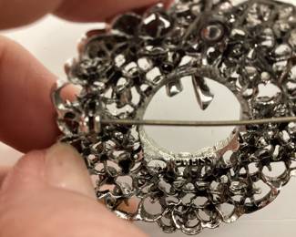 5 VINTAGE CHRISTMAS BROOCHES EISENBERG, WEISS, WARNER