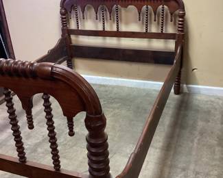 ANTIQUE JENNY LIND SPOOL BED FULL SIZE SOLID WOOD