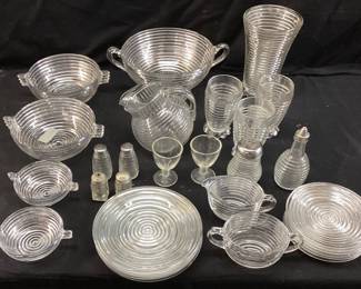 ANCHOR HOCKING MANHATTAN CRYSTAL DEPRESSION GLASS DINNERWARE SET NO SHIPPING PICKUP ONLY