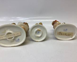 4) VINTAGE GOEBEL HUMMELS Crossroads, flower vendor, school boy and school girl