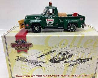 MATCHBOX COLLECTIBLES SINCLAIR SNOW PLOW 1954 FORD F100 DIE- CAST TRUCK