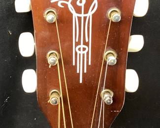 1940s KAY SILVERTONE K55 6 STRING ACOUSTIC GUITAR IN GOOD PLAYING CONDITION, NO STRESS CRACKS, VERY LIGHT BLEMISHES ON BODY, NECK IN GOOD CONDITION