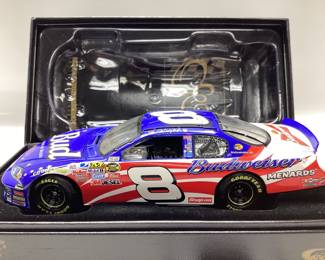 OWNERS ELITE DALE EARNHARDT JR 2007 BUDWEISER FOURTH OF JULY STARS AND STRIPES DIE-CAST CAR