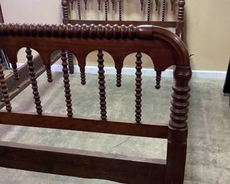 ANTIQUE JENNY LIND SPOOL BED FULL SIZE SOLID WOOD