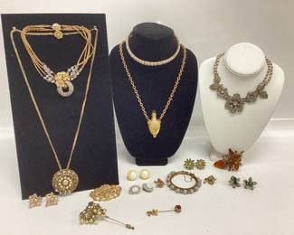 VINTAGE MIRIAM HASKELL JEWELRY EARRINGS, HAT PINS, BROOCHES, NECKLACES