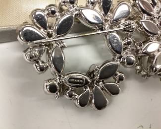 VINTAGE DESIGN BY EISENBERG RHINESTONE BROOCHES AND CLIP ON EARRINGS IN ORIGINAL BOX