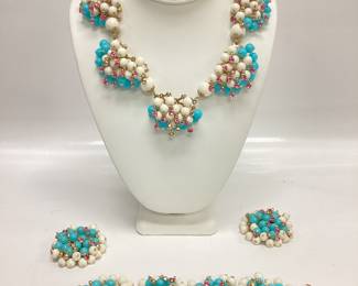 VINTAGE DEMI PARURE SET TURQUOISE AND WHITE BEADS PINK RHINESTONE NECKLACE BRACELET CLIP ON EARRINGS