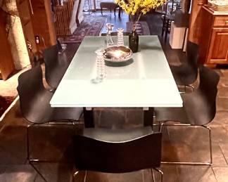 Cattelan Italia table & Vignelli handkerchief chairs