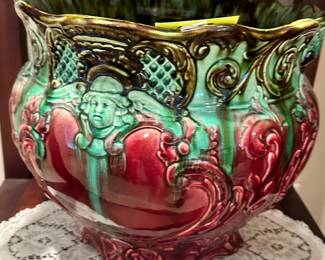 Vintage Weller Pottery, Majolica Jardiniere (A decorative planter) 