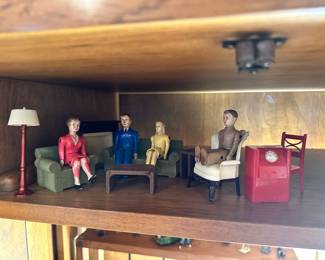 Plasco Dollhouse Living Room Set with Family of 4