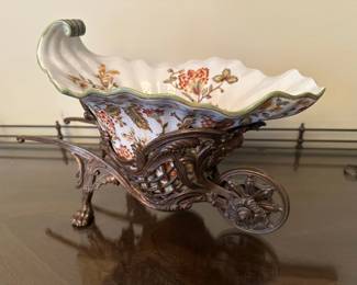 Wong Lee 1895 Carriage Centerpiece w/ Figural Heads & Lion Claw Feet