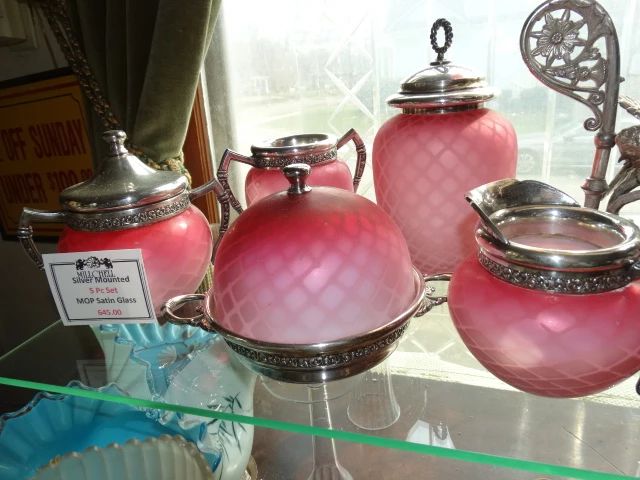 Rare 5 pc set diamond quilted Mother of pearl tableware w/ silver mounts