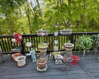 Plants and planters, decor