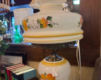 Gone with the Wind style hurricane lamp