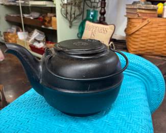 Cast Iron Kettle 