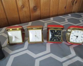 travel clocks 