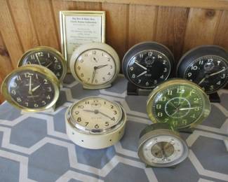 many clocks 