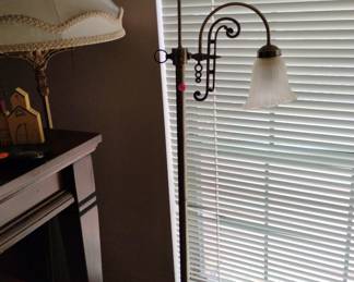 Pretty floor lamp