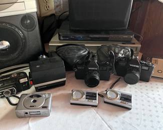 Cameras/ Video Cameras