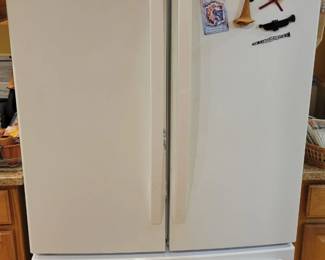 Good Condition Kenmore Fridge