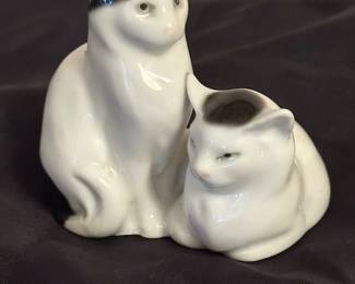 Pfeffer Gotha cat figurine 