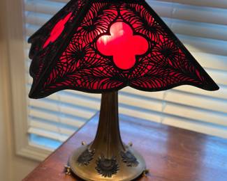 Red antique arts and craft style lamp, red slag, glass shade, Gothic revival by Bradley and Hubbard, frog skin